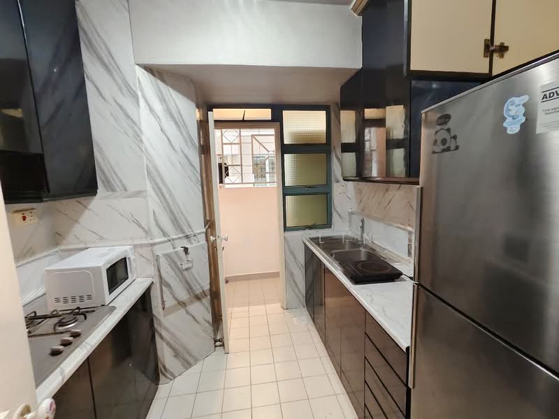 West Bay Condo, 60 West Coast Crescent, Room Rental, 100 sqft, Condominium For Rent, by Isaac Lin, 500094821 - Kitchen - PropertyGuru.com.sg