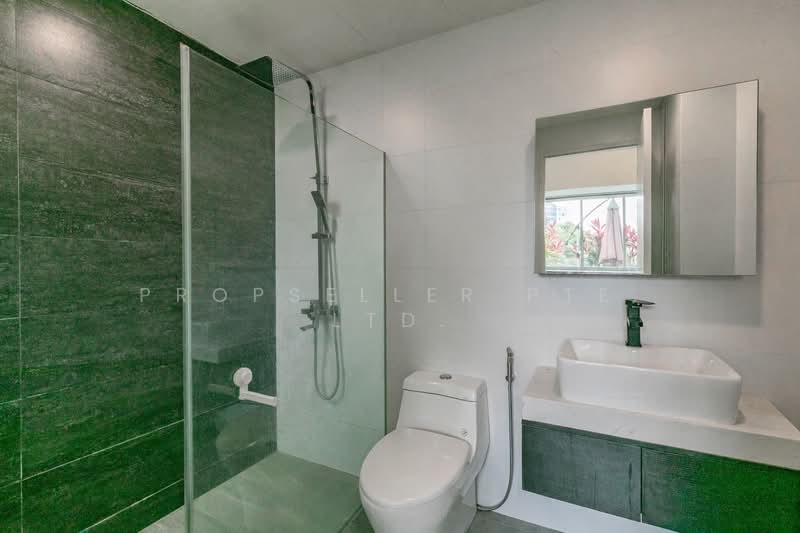Sunshine Plaza Apartment For Sale at S$ 1,150,000 | PropertyGuru Singapore - Bathroom