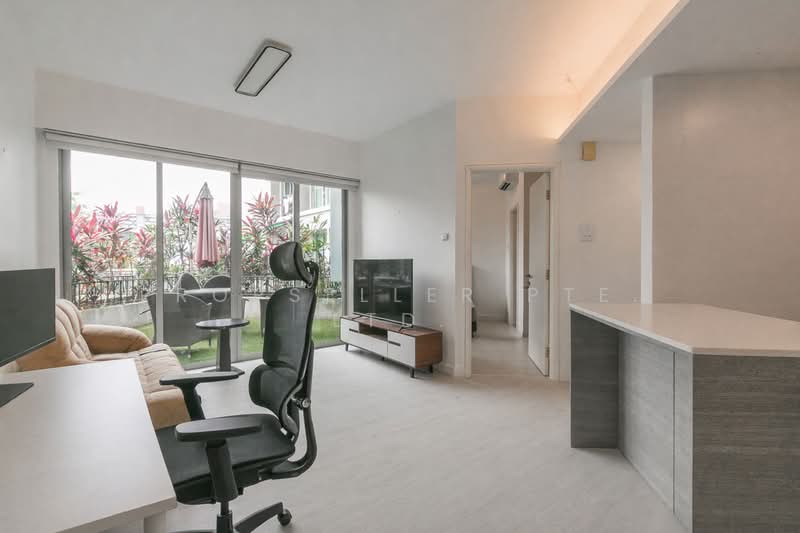 Sunshine Plaza Apartment For Sale at S$ 1,150,000 | PropertyGuru Singapore - Living Room