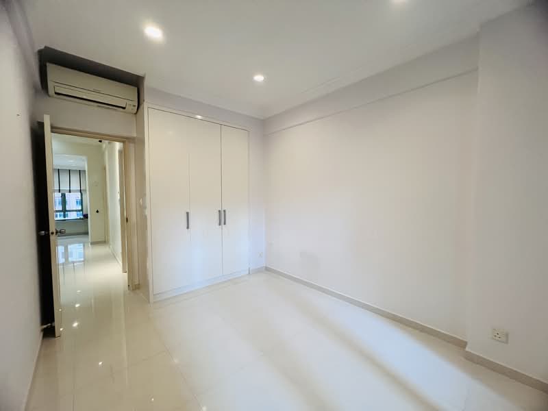 Tiara, 1 Kim Seng Walk, 2 Bedrooms, 893 sqft, Apartment For Rent, by Vivien Lou, 500094841 - 2nd Bedroom - PropertyGuru.com.sg