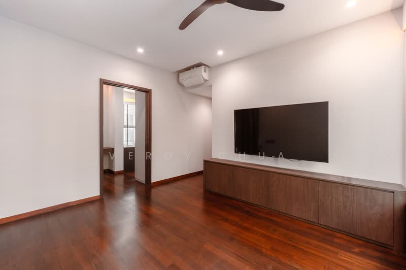 The Esta Condominium For Sale at S$ 3,999,999 | PropertyGuru Singapore - Living Room