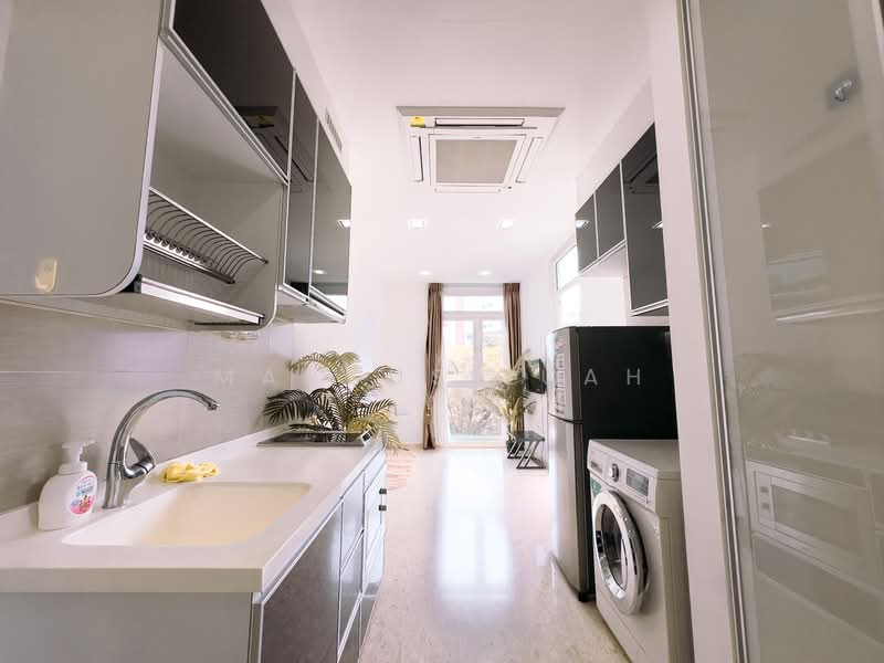 Cardiff Residence, 101 Cardiff Grove, 2 Bedrooms, 517 sqft, Condominium For Rent, by Marcus Luah, 500094849 - Kitchen - PropertyGuru.com.sg