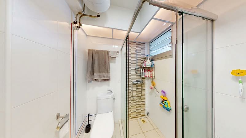 409D Northshore Drive HDB Flat For Sale at S$ 899,000 | PropertyGuru Singapore - Bathroom