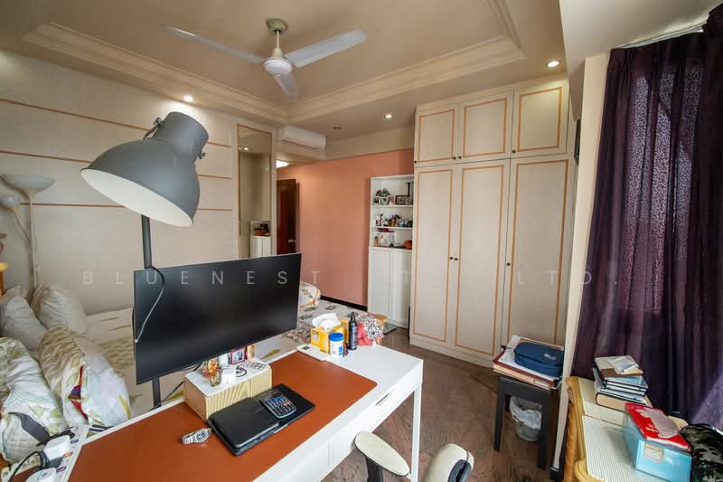 The Warren Apartment For Sale at S$ 2,800,000 | PropertyGuru Singapore - Study