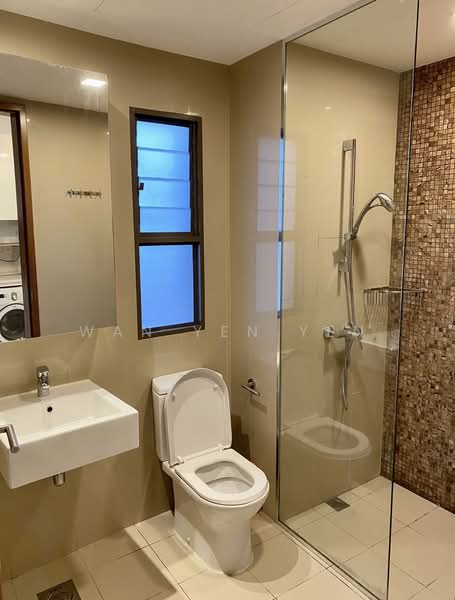 Avant Residences Apartment For Sale at S$ 1,500,000 | PropertyGuru Singapore - Bathroom