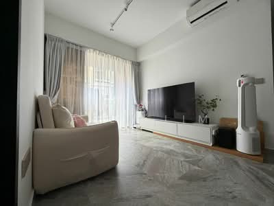 For Rent - The Commodore