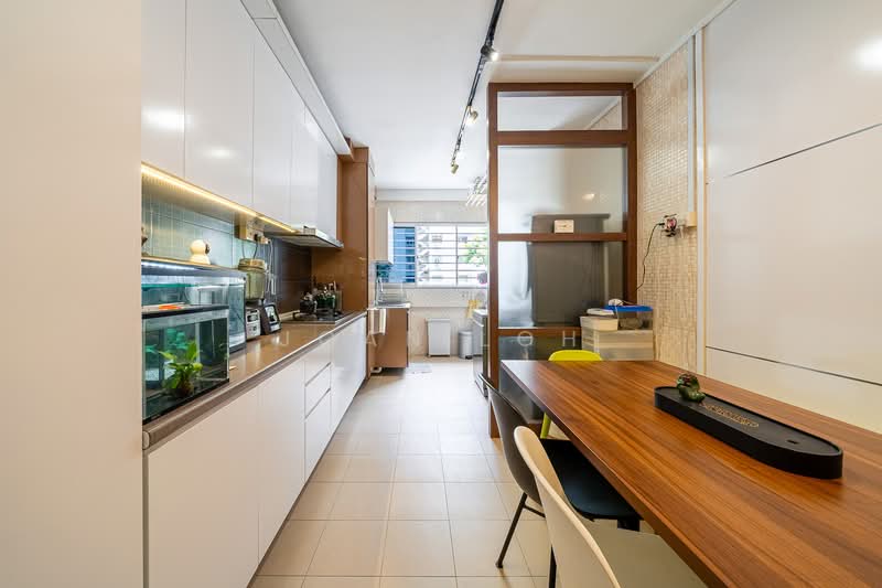 285 Tampines Street 22, 285 Tampines Street 22, 3 Bedrooms, 1,130 sqft, HDB Flat For Sale, by Joan Loh, 500094885 - Kitchen - PropertyGuru.com.sg