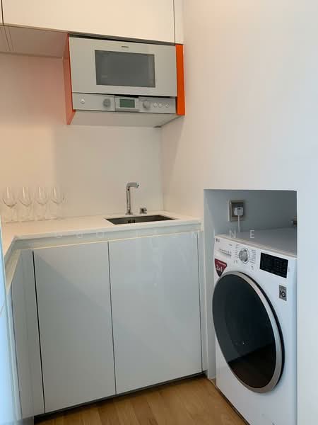 Espada Condominium For Sale at S$ 2,730,000 | PropertyGuru Singapore - Kitchen