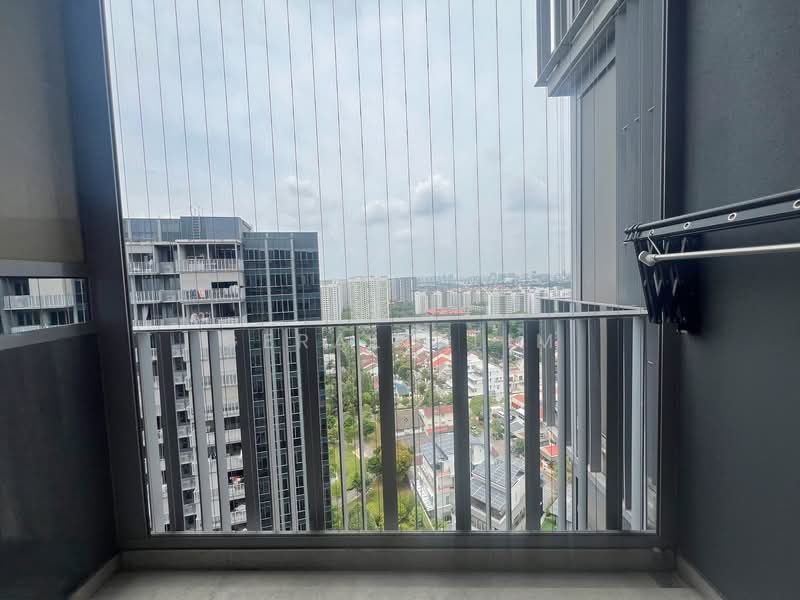 Parc Botannia, 10 Fernvale Street, 2 Bedrooms, 667 sqft, Condominium For Rent, by Gerald Lim, 500094892 - Balcony - PropertyGuru.com.sg