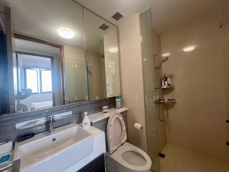 Parc Botannia, 10 Fernvale Street, 2 Bedrooms, 667 sqft, Condominium For Rent, by Gerald Lim, 500094892 - Bathroom - PropertyGuru.com.sg