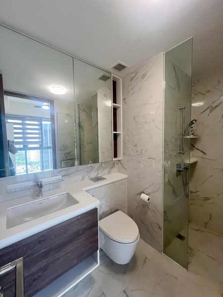 Parc Botannia, 10 Fernvale Street, 2 Bedrooms, 667 sqft, Condominium For Rent, by Gerald Lim, 500094892 - Bathroom - PropertyGuru.com.sg