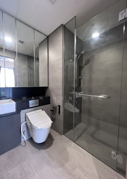 The Woodleigh Residences Apartment For Sale at S$ 1,680,000 | PropertyGuru Singapore - Bathroom