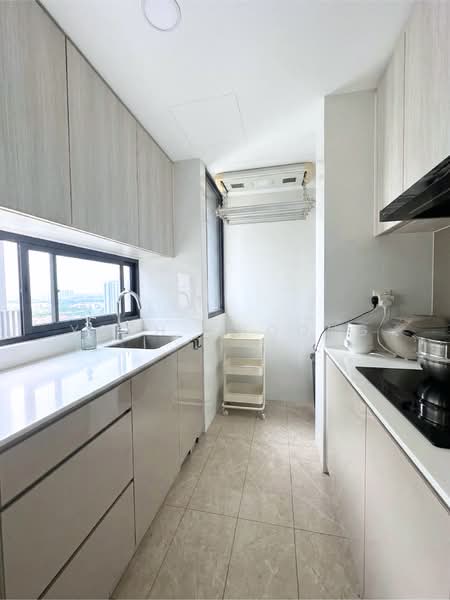 The Clement Canopy Condominium For Sale at S$ 2,250,000 | PropertyGuru Singapore - Kitchen