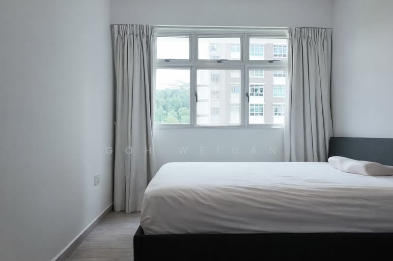 452A Bukit Batok West Avenue 6 HDB Flat For Sale at S$ 830,000 | PropertyGuru Singapore - Bedroom 3