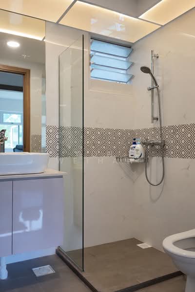 452A Bukit Batok West Avenue 6 HDB Flat For Sale at S$ 830,000 | PropertyGuru Singapore - Bathroom