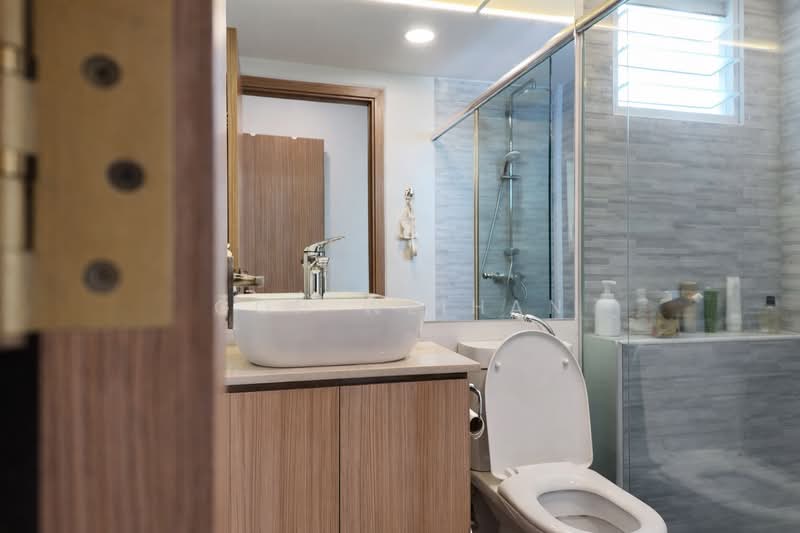 452A Bukit Batok West Avenue 6 HDB Flat For Sale at S$ 830,000 | PropertyGuru Singapore - Master Bathroom
