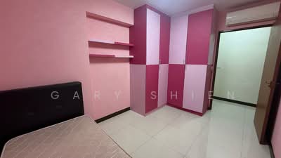 For Rent - 443B Fajar Road
