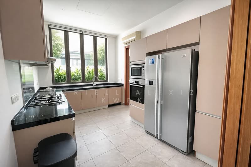 22 Dunsfold Drive - 2-storey bungalow with attic and pool, Dunsfold Drive, 6 Bedrooms, 5,000 sqft, Detached House For Rent, by Meriell Alexiz Kwek, 500094918 - Kitchen - PropertyGuru.com.sg