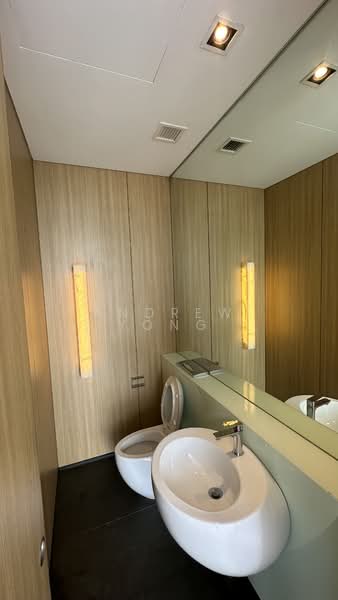 The Boulevard Residence, 6 Cuscaden Walk, 3 Bedrooms, 2,034 sqft, Condominium For Rent, by Andrew Yong, 500094929 - Powder room - PropertyGuru.com.sg
