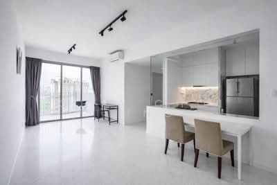 For Rent - Queens Peak