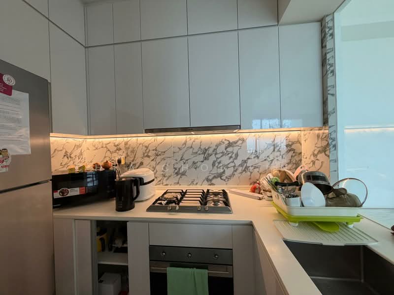 Queens Peak, 1 Dundee Road, 3 Bedrooms, 840 sqft, Condominium For Rent, by Chia Choi Ling, 500094933 - Kitchen - PropertyGuru.com.sg