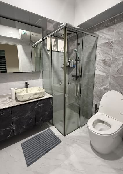 871C Tampines Street 86 HDB Flat For Sale at S$ 950,000 | PropertyGuru Singapore - Bathroom