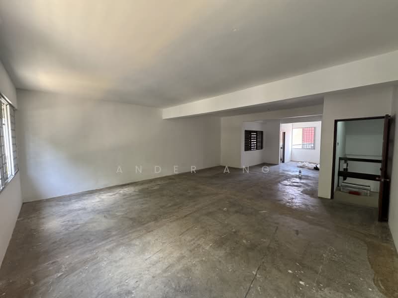 2nd Storey Shop/Office @ Yio Chu Kang Road, Yio Chu Kang Road, 915 sqft, Shop / Shophouse For Rent, by Ander Ang, 500094944 - Interior - CommercialGuru.com.sg