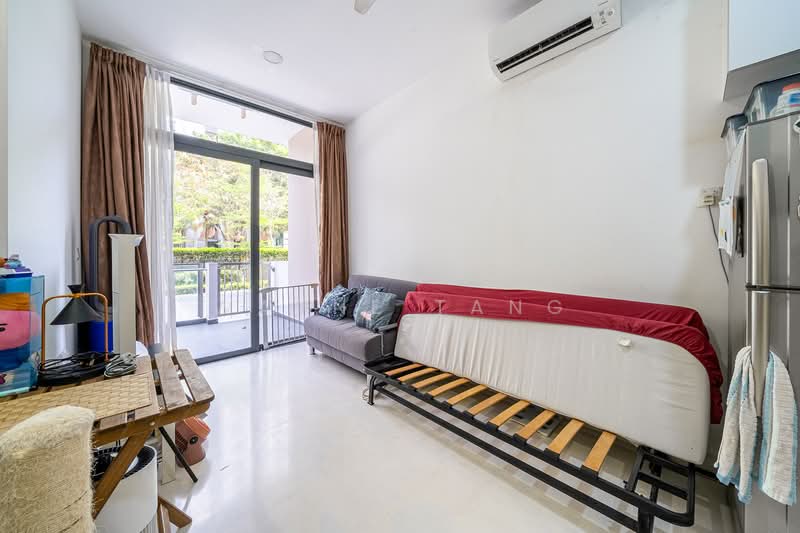 Urban Vista Condominium For Sale at S$ 980,000 | PropertyGuru Singapore - Living Room