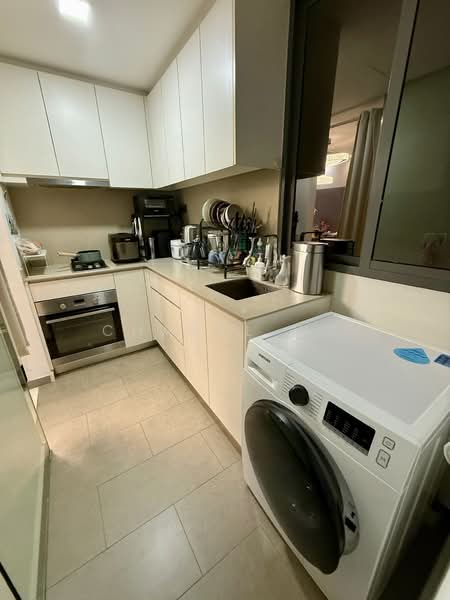 Riversails Condominium For Sale at S$ 1,400,888 | PropertyGuru Singapore - Kitchen