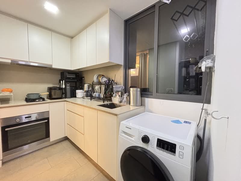 Riversails, 4 Upper Serangoon Crescent, 2 Bedrooms, 915 sqft, Condominium For Sale, by Chanel Wu, 500094949 - Kitchen - PropertyGuru.com.sg