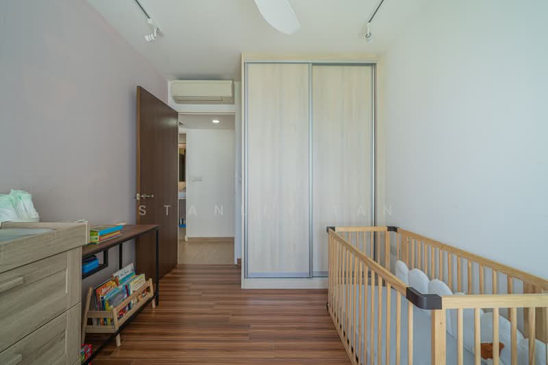 588A Ang Mo Kio Street 52 HDB Flat For Sale at S$ 1,120,000 | PropertyGuru Singapore - Bedroom