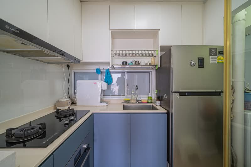 588A Ang Mo Kio Street 52 HDB Flat For Sale at S$ 1,120,000 | PropertyGuru Singapore - Kitchen
