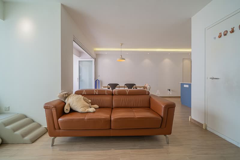 588A Ang Mo Kio Street 52 HDB Flat For Sale at S$ 1,120,000 | PropertyGuru Singapore - Living Room