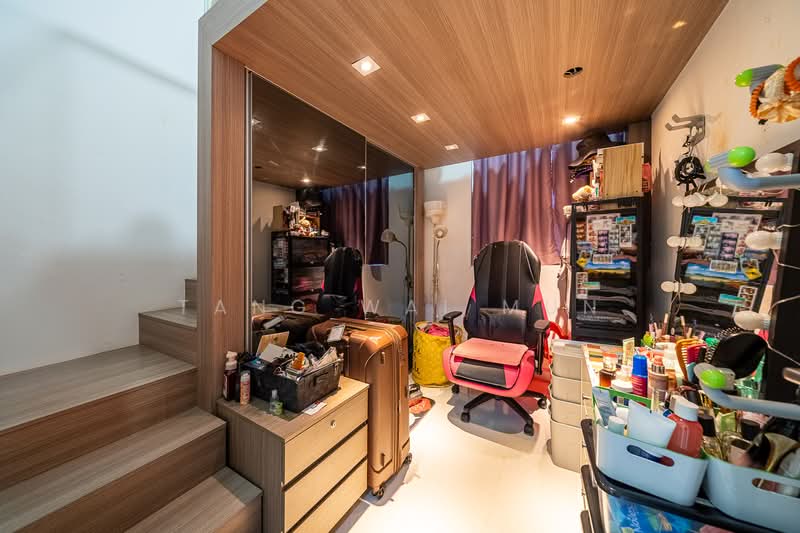 Urban Vista Condominium For Sale at S$ 980,000 | PropertyGuru Singapore - Interior