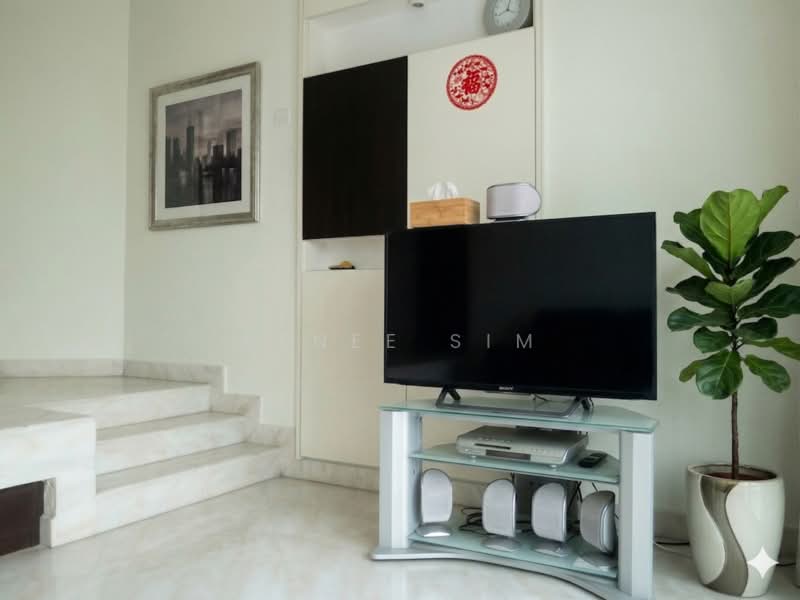 Montrosa Condominium For Sale at S$ 1,250,000 | PropertyGuru Singapore - Living Room