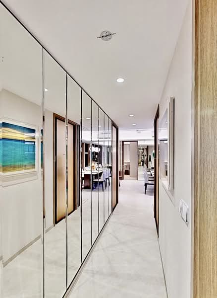 Seaview! Exclusive Seafront Living, Poised for Strong Upside, , 5 Bedrooms, 1,582 sqft, Condominium For Sale, by Julie Soh 苏保历, 500094986 - Corridor - PropertyGuru.com.sg