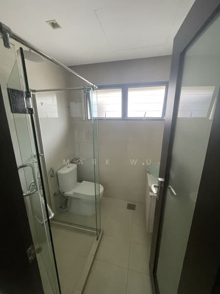 Dormer Park Condominium For Sale at S$ 3,700,000 | PropertyGuru Singapore - Common bath