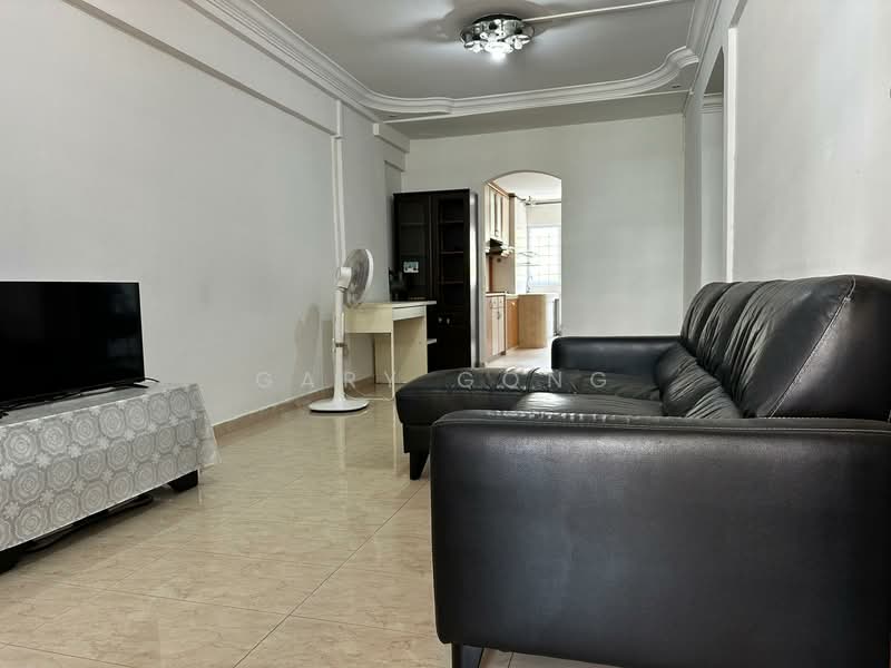 120 Ang Mo Kio Avenue 3 HDB Flat For Sale at S$ 548,000 | PropertyGuru Singapore - Living Room