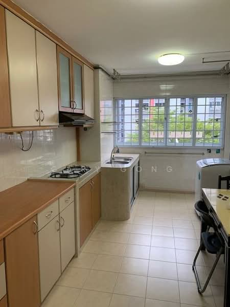 120 Ang Mo Kio Avenue 3 HDB Flat For Sale at S$ 548,000 | PropertyGuru Singapore - Kitchen