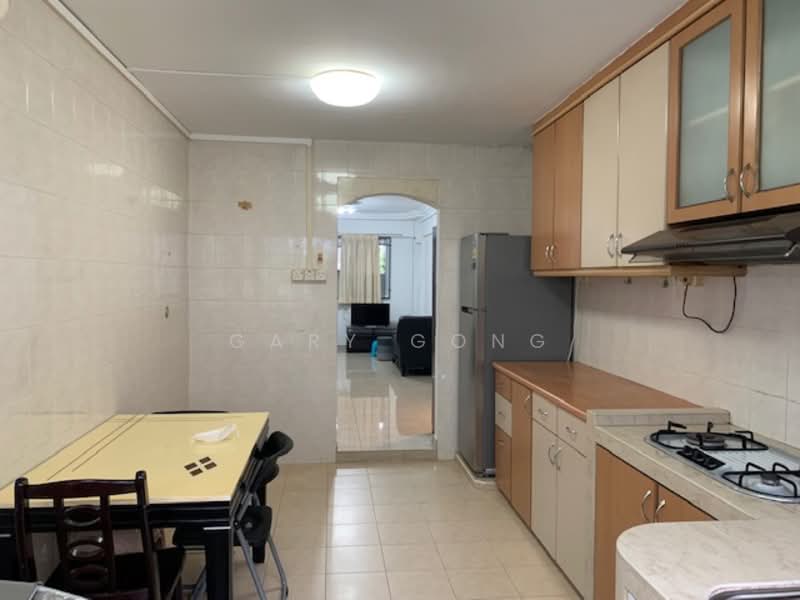 120 Ang Mo Kio Avenue 3 HDB Flat For Sale at S$ 548,000 | PropertyGuru Singapore - Kitchen