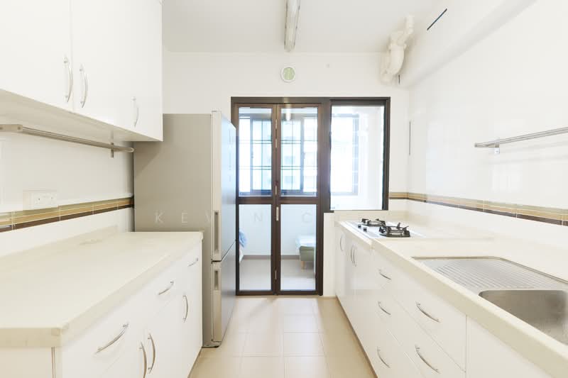 472A Fernvale Street, 472A Fernvale Street, 3 Bedrooms, 1,001 sqft, HDB Flat For Rent, by Kevin Chew, 500094996 - Kitchen - PropertyGuru.com.sg