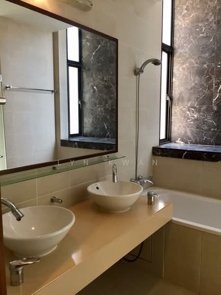 38 Draycott Drive Apartment For Sale at S$ 3,680,000 | PropertyGuru Singapore - Bathroom