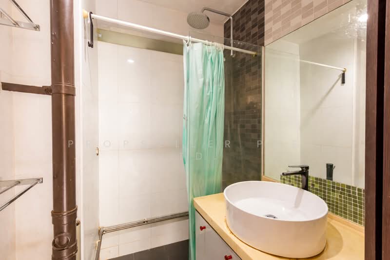 101 Whampoa Drive HDB Flat For Sale at S$ 520,000 | PropertyGuru Singapore - Bathroom