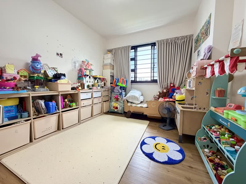 260A Punggol Way HDB Flat For Sale at S$ 895,000 | PropertyGuru Singapore - Bedroom