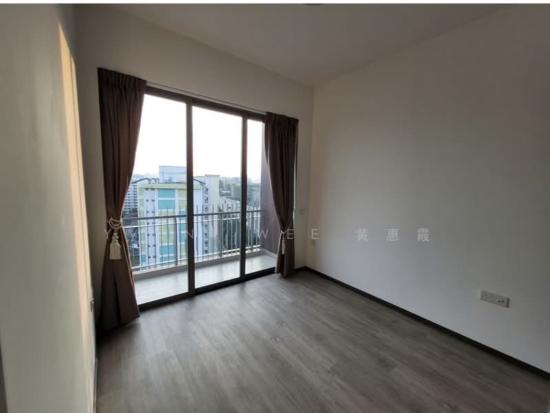 Forest Woods Condominium For Sale at S$ 1,400,000 | PropertyGuru Singapore - Balcony