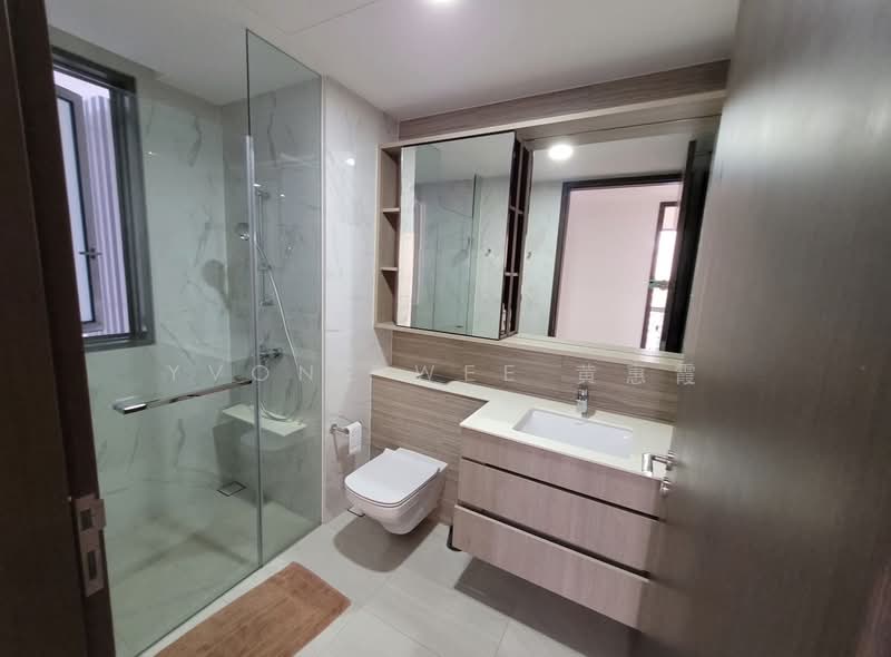 Forest Woods Condominium For Sale at S$ 1,400,000 | PropertyGuru Singapore - Bathroom