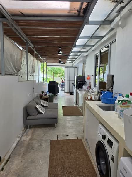 Beautiful D10 Kingsmead Detached for Rent, Kingsmead Road, 7 Bedrooms, 6,000 sqft, Detached House For Rent, by Keith Yong Mun, 500095085 - Kitchen/Yard - PropertyGuru.com.sg