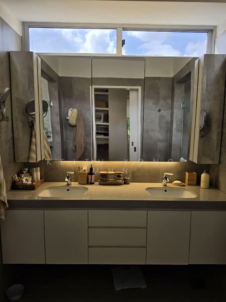 Beautiful D10 Kingsmead Detached for Rent, Kingsmead Road, 7 Bedrooms, 6,000 sqft, Detached House For Rent, by Keith Yong Mun, 500095085 - Bathroom - PropertyGuru.com.sg