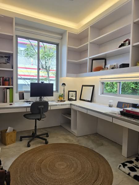 Beautiful D10 Kingsmead Detached for Rent, Kingsmead Road, 7 Bedrooms, 6,000 sqft, Detached House For Rent, by Keith Yong Mun, 500095085 - Study - PropertyGuru.com.sg