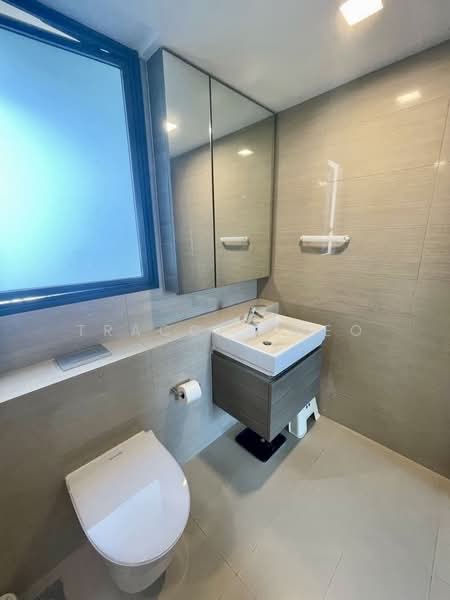 Belysa Executive Condominium For Sale at S$ 1,780,000 | PropertyGuru Singapore - Bathroom 1